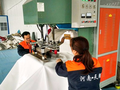 膜加工車(chē)間(二) 膜加工車(chē)間(二)